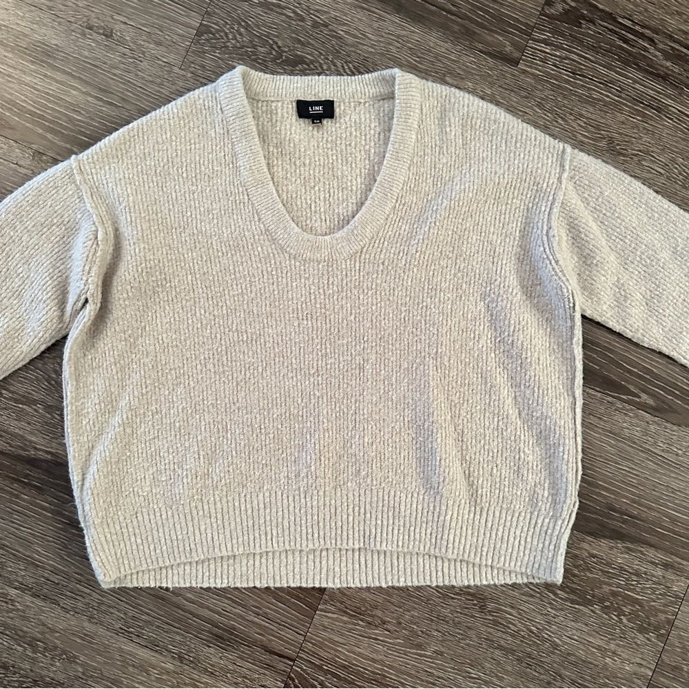 Line The Label Textured Sweater - Picture 4 of 9